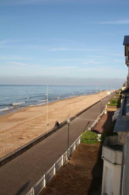 On The Beach Saint-Aubin-Sur-Mer  Buitenkant foto